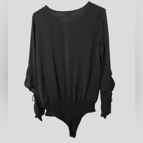 Express Bodysuit Black Crew Neck Front Keyhole Tie Sleeves Size Medium - Picture 3 of 9